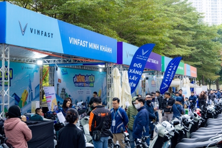 Sôi động ngày hội “đổi xăng lấy điện” của VinFast trên khắp 3 miền
