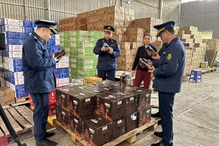 Lạng Sơn: Đồng loạt kiểm tra kho thực phẩm, phạt gần 70 triệu đồng trong một tuần