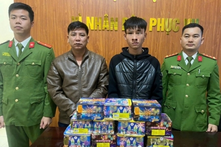 Khởi tố 2 đối tượng liên quan đến hành vi mua bán, tàng trữ pháo nổ
