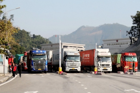 Cục Hải quan đề nghị ‘gỡ vướng’ tình trạng ách tắc hàng hóa tại cửa khẩu dịp cận Tết