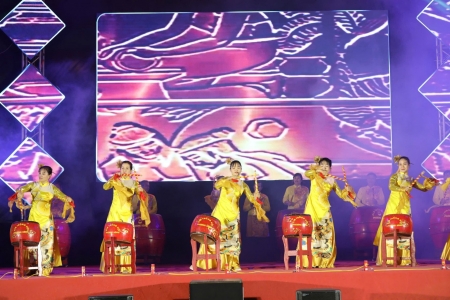 Khai mạc chợ hoa Xuân và phố đi bộ Thiên Trường - Điểm nhấn văn hóa, kinh tế chào Xuân Bính Ngọ 2026