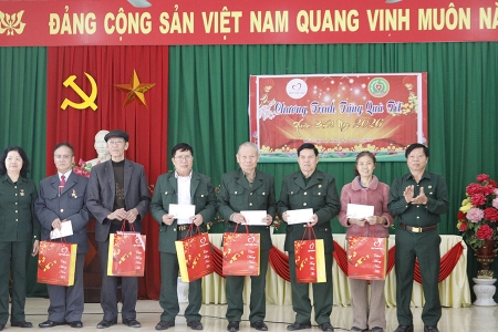 Bắc Ninh: Trao quà Tết cho các cựu thanh niên xung phong hoàn cảnh khó khăn
