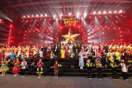 Ấn tượng với bản giao hưởng mùa Xuân tại ‘Đường Xuân đất Việt 2026-Hội tụ’