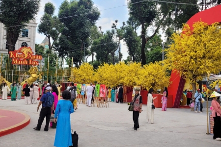 TP. HCM và Nam Bộ đón Tết với nắng ấm, thuận lợi cho du xuân