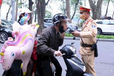 Hà Nội: 126 trường hợp vi phạm nồng độ cồn, trong ngày mùng 1 Tết