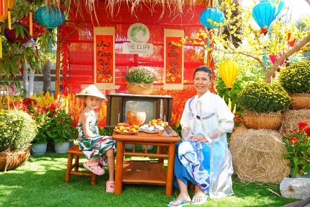 Lâm Đồng: Du khách quốc tế hào hứng đón Tết Việt tại Mũi Né