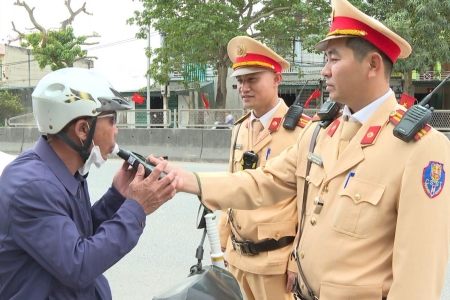 Công an Thanh Hóa khuyến cáo người dân tự giác chấp hành nghiêm pháp luật về trật tự an toàn giao thông