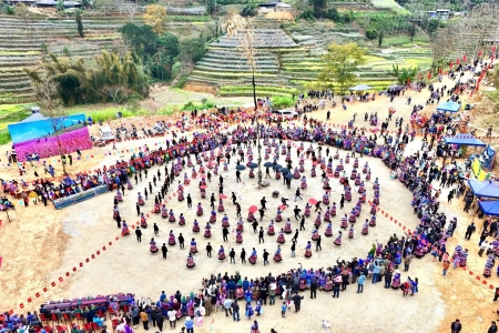 Si Ma Cai khai mạc Lễ hội Gầu tào 2026, tôn vinh bản sắc văn hóa Mông