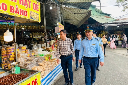 Hà Tĩnh: Siết chặt quản lý thị trường tại các điểm du lịch tâm linh dịp đầu năm