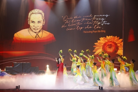 Chương trình nghệ thuật chính luận "Thủ tướng Phạm Văn Đồng - Trọn đời vì nước, vì dân"