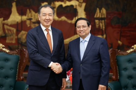 Thủ tướng Phạm Minh Chính tiếp Chủ tịch Hội đồng Ủy ban Kinh tế Á-Âu