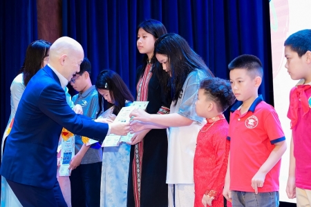 Trao giải Cuộc thi vẽ tranh quốc tế Toyota - Chiếc ô tô mơ ước năm 2025