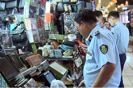 Quản lý thị trường TP. Hồ Chí Minh sẽ kiểm tra 867 điểm kinh doanh trong năm 2026