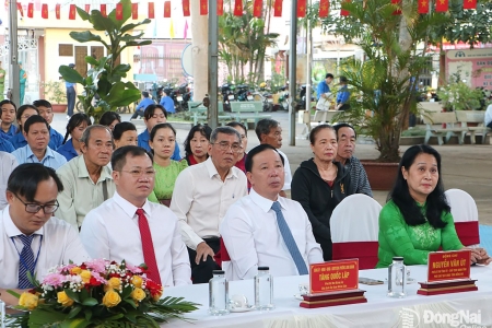 Đồng Nai: Chủ tịch UBND tỉnh dự lễ khai mạc bầu cử tại Đơn vị bầu cử số 1, phường Long Khánh