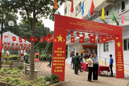 Cảnh báo rủi ro lộ lọt thông tin khi đăng ảnh thẻ cử tri lên mạng xã hội