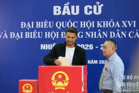 Cầu thủ nhập tịch tự hào khi tham gia bầu cử, thực hiện quyền công dân