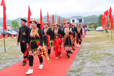 Bắc Ninh: Cử tri vùng cao xã Tây Yên Tử phấn khởi đi bỏ phiếu bầu cử