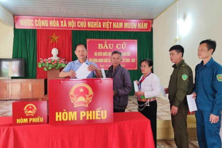 Một số địa phương hoàn thành bầu cử 100% ngay trong buổi sáng