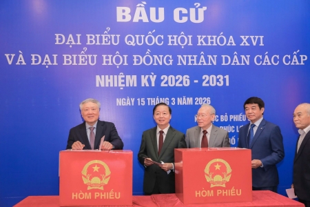 Hà Nội: Cử tri phường Phúc Lợi phấn khởi tham gia bầu cử tại 18 khu vực bỏ phiếu