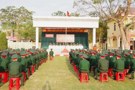 Khai mạc tập huấn sĩ quan dự bị được gọi vào phục vụ tại ngũ và quân nhân chuyên nghiệp mới tuyển dụng
