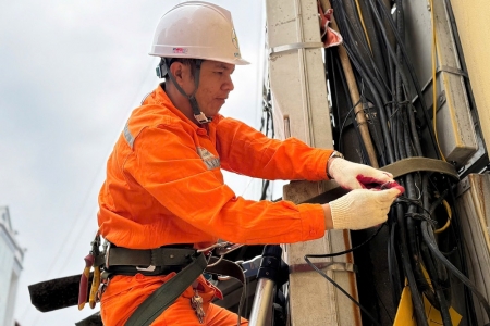 EVNNPC bảo đảm cung cấp điện an toàn, ổn định phục vụ phát triển kinh tế - xã hội