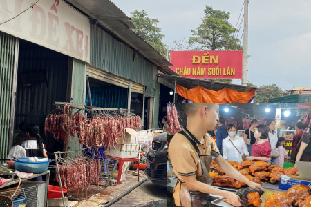 Thực trạng về quản lý an toàn vệ sinh thực phẩm tại khu vực đền Chầu Năm Suối Lân