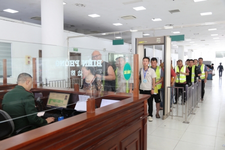 Quảng Ninh: Điều chỉnh phân luồng xuất nhập cảnh tại Cửa khẩu quốc tế Móng Cái