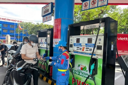 Xăng E10 tăng tốc phủ kín từ tháng 4: Giải bài toán năng lượng và môi trường