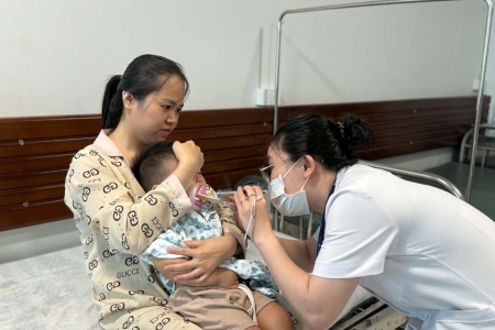 Tay chân miệng tái nhiễm, chủng EV71 khiến nhiều trẻ trở nặng