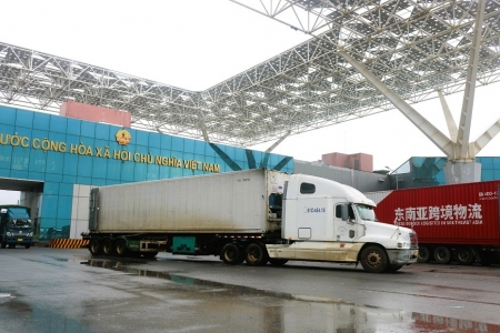 Quảng Ninh: 1.484 phương tiện thí điểm thông quan cuối tuần tại Cửa khẩu Móng Cái