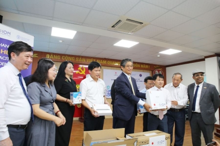 Hà Tĩnh tiếp nhận nguồn viện trợ y tế 2,28 tỷ đồng