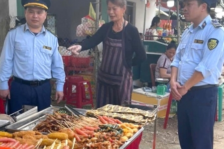 Cao Bằng tăng cường quản lý, bảo đảm an toàn thực phẩm trong mùa lễ hội