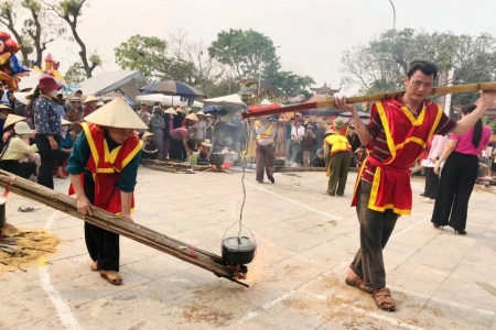 Thanh Hóa: Đặc sắc hội thi nấu cơm Lễ hội đình Phú Khê