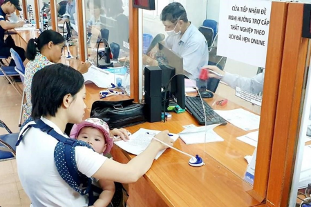 Quy định về việc tạm dừng và chấm dứt hưởng trợ cấp thất nghiệp do không thông báo tìm kiếm việc làm