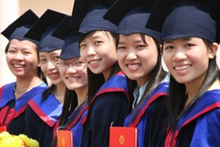 Chế độ xếp lương và phụ cấp đối với sinh viên tốt nghiệp xuất sắc theo Nghị định 179