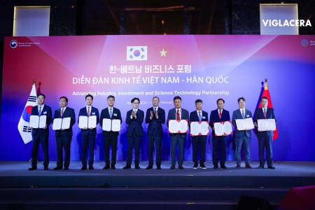 Tập đoàn POSCO nhận giấy chứng nhận đăng ký đầu tư cho nhà máy sản xuất vật liệu pin tại Thái Nguyên