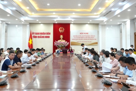Chủ tịch UBND tỉnh Quảng Ninh chủ trì hội nghị tháo gỡ khó khăn, vướng mắc cho doanh nghiệp dịch vụ - du lịch