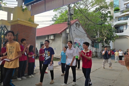 Hà Nội bước vào kỳ thi lớp 10: Thời tiết thuận lợi, thí sinh tự tin vượt “cửa ải” nhiều áp lực