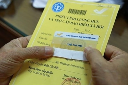 Không giới hạn độ tuổi nghỉ hưu đối với người lao động nhiễm HIV do tai nạn rủi ro nghề nghiệp