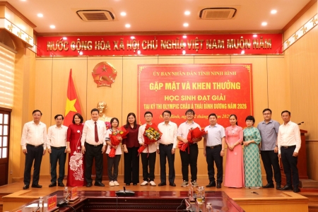 Ninh Bình vinh danh học sinh đoạt giải Olympic quốc tế và khu vực