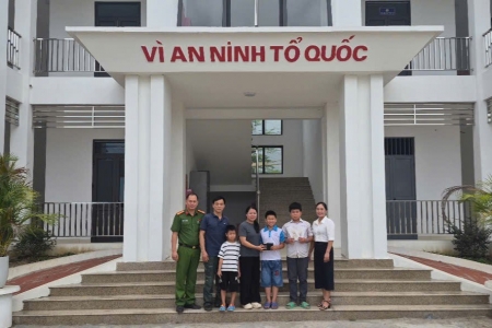 Hải Phòng: Hai học sinh nhặt được tài sản, trả lại người đánh rơi