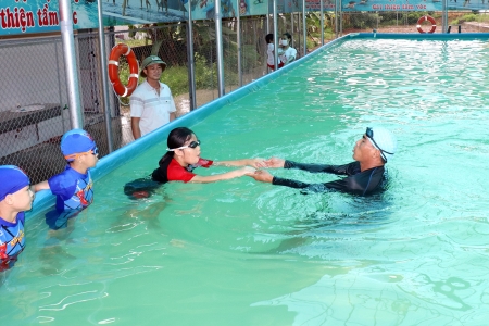 Bắc Ninh: Tăng cường quản lý hoạt động bơi lội, phòng, chống đuối nước trẻ em dịp hè
