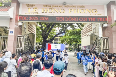 Kết thúc ngày thi 11/6: Thí sinh tại nhiều điểm thi ở Ninh Bình tự tin rời phòng thi tốt nghiệp THPT 2026