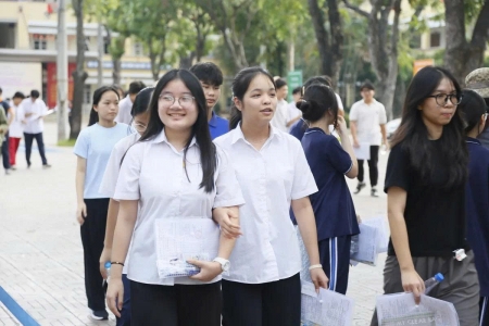Hơn 1,2 triệu thí sinh bước vào bài thi Ngữ văn kỳ thi tốt nghiệp THPT năm 2026