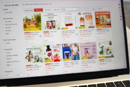 Siết quản lý thực phẩm online: Đề xuất bắt buộc xác thực người bán trên sàn và mạng xã hội