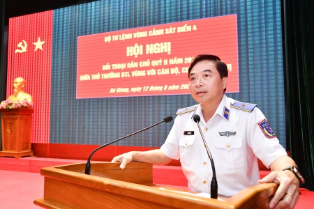 Bộ Tư lệnh Vùng Cảnh sát biển 4 tổ chức đối thoại dân chủ với cán bộ, chiến sĩ