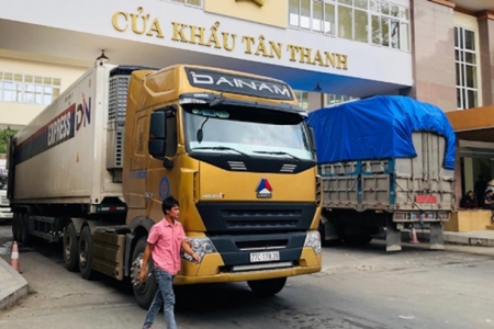 Lạng Sơn duy trì thông suốt hoạt động xuất nhập khẩu, hơn 1.700 xe hàng thông quan trong ngày
