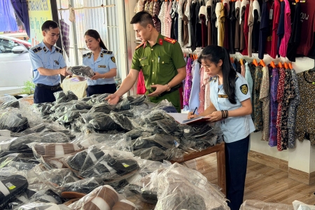 Đội QLTT số 3 Lào Cai thu nộp ngân sách gần 400 triệu đồng từ xử lý vi phạm trong 6 tháng đầu năm
