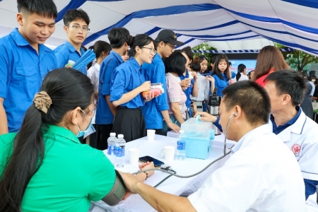 Nghệ An: Hơn 700 lao động tham gia Ngày hội việc làm tại Khu công nghiệp Hoàng Mai I