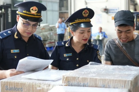 Ngành Hải quan: Tăng tốc thực hiện các mục tiêu trong 6 tháng cuối năm 2026
